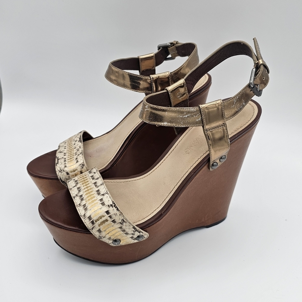 Vera Wang Lavender Jamaya Metallic Snake Wedge Sandals 10